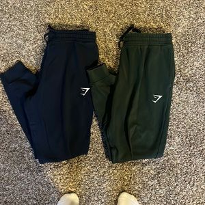 2 pairs of large gymshark joggers